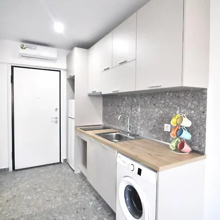 Zennova Sirene Luxury * Jerakiní