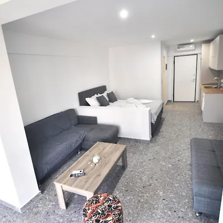 Zennova Sirene Luxury * Jerakiní