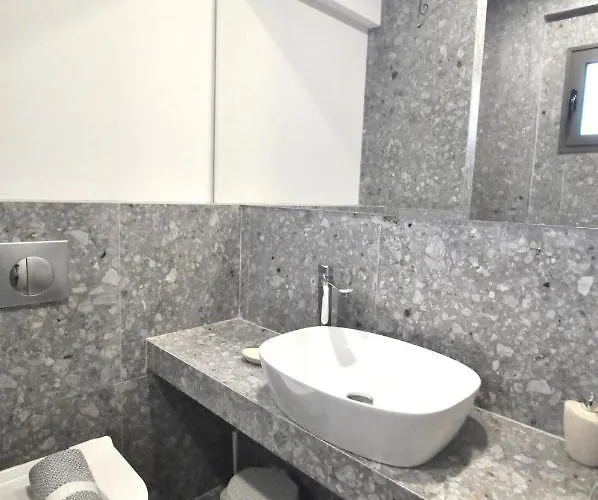 Zennova Sirene Luxury Appartement *